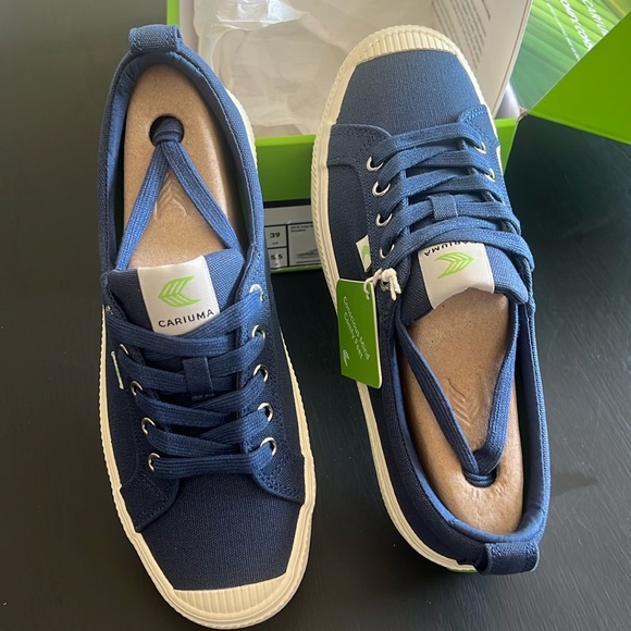 Cariuma canvas OCA sneaker. Never Worn!  Shadow Blue. Size 8 - Picture 1 of 5